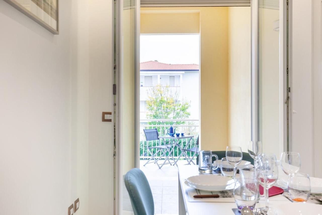 Ferienwohnung Seaside Flat With Swimming Pool And Private Parking Calambrone Exterior foto